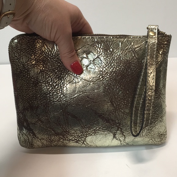 NWT💄 Patricia Nash Gold Wristlet - Picture 2 of 13